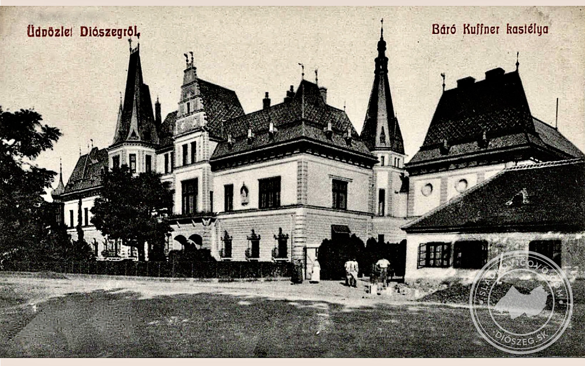 A kastély eredeti formája egy 1911-es képeslapon, már a képtár hozzáépítésével.